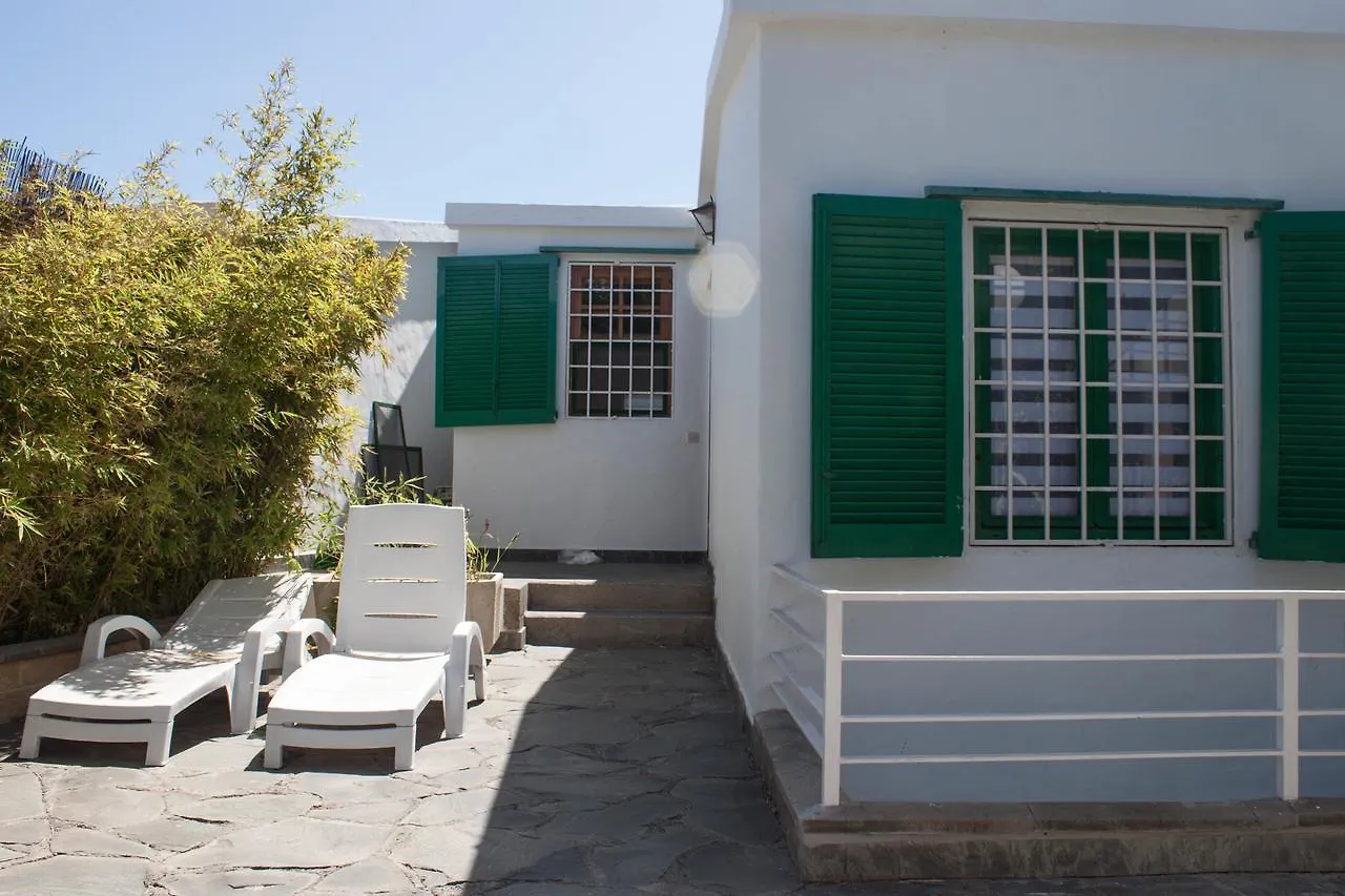 Casa De 5 Dormitorios Y 2 Terrazas 마스팔로마스 0*,  스페인